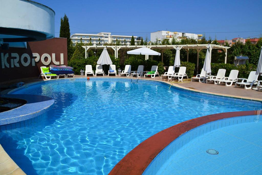 Akropoli Hotel Kryemëdhenji Exterior photo